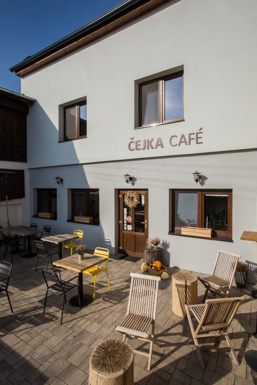 Stavební úpravy a nástavba penzionu Café Čejka
